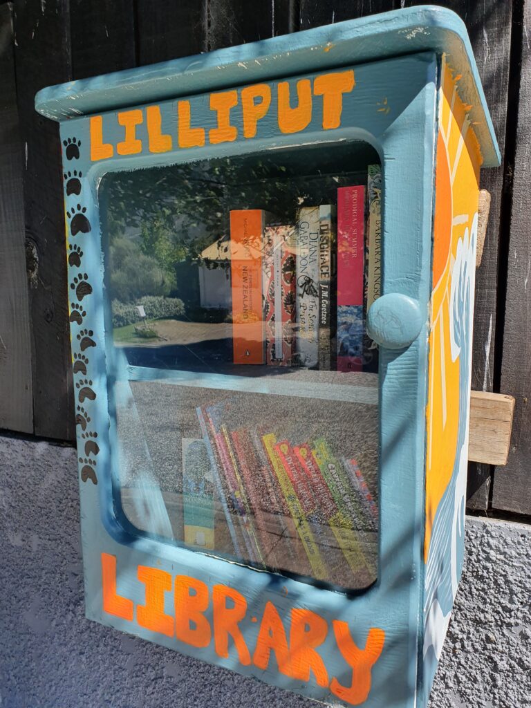 Lilliput Library - Frankton